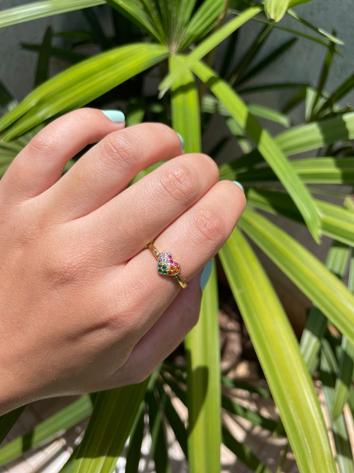 Anel Coração com Zircônia Colorida em Banho de Ouro