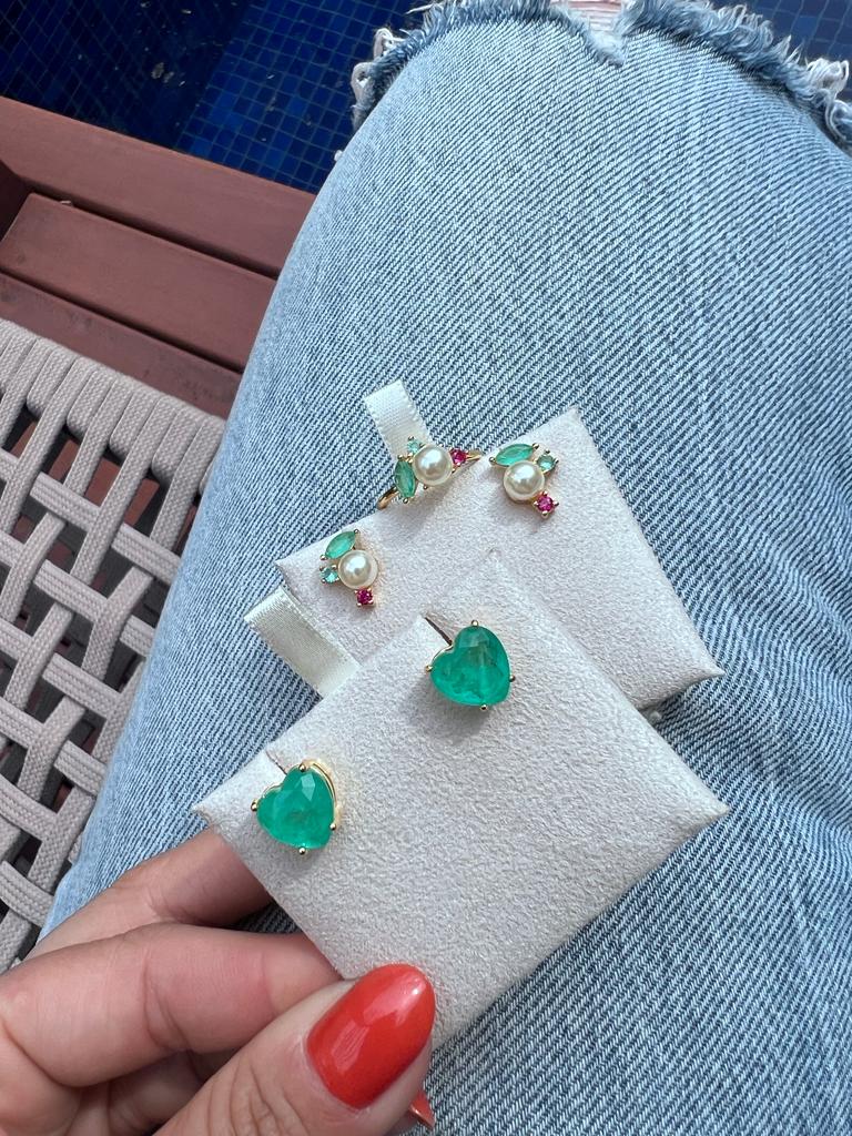 Brinco com Pérola e Zircônia Colorida e Fusion Esmeralda Colombiana em Banho de Ouro