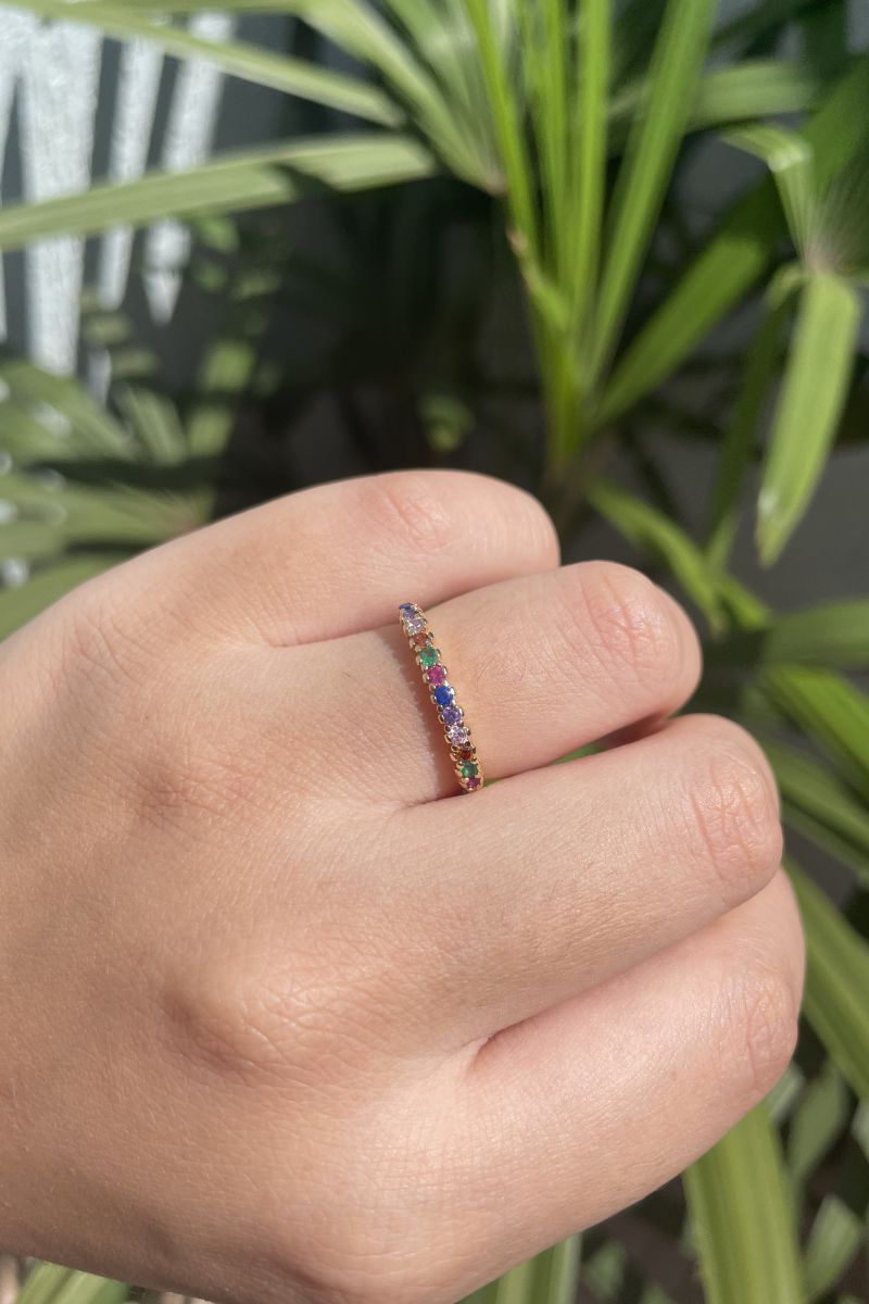 Anel Aparador de Aliança Rainbow em Banho de Ouro