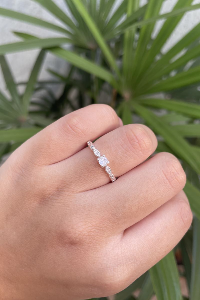 Anel Solitário com Zircônia em Prata 950