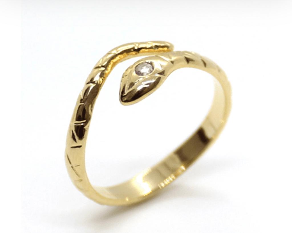 Anel Serpente Inspired Regulável em Banho de Ouro