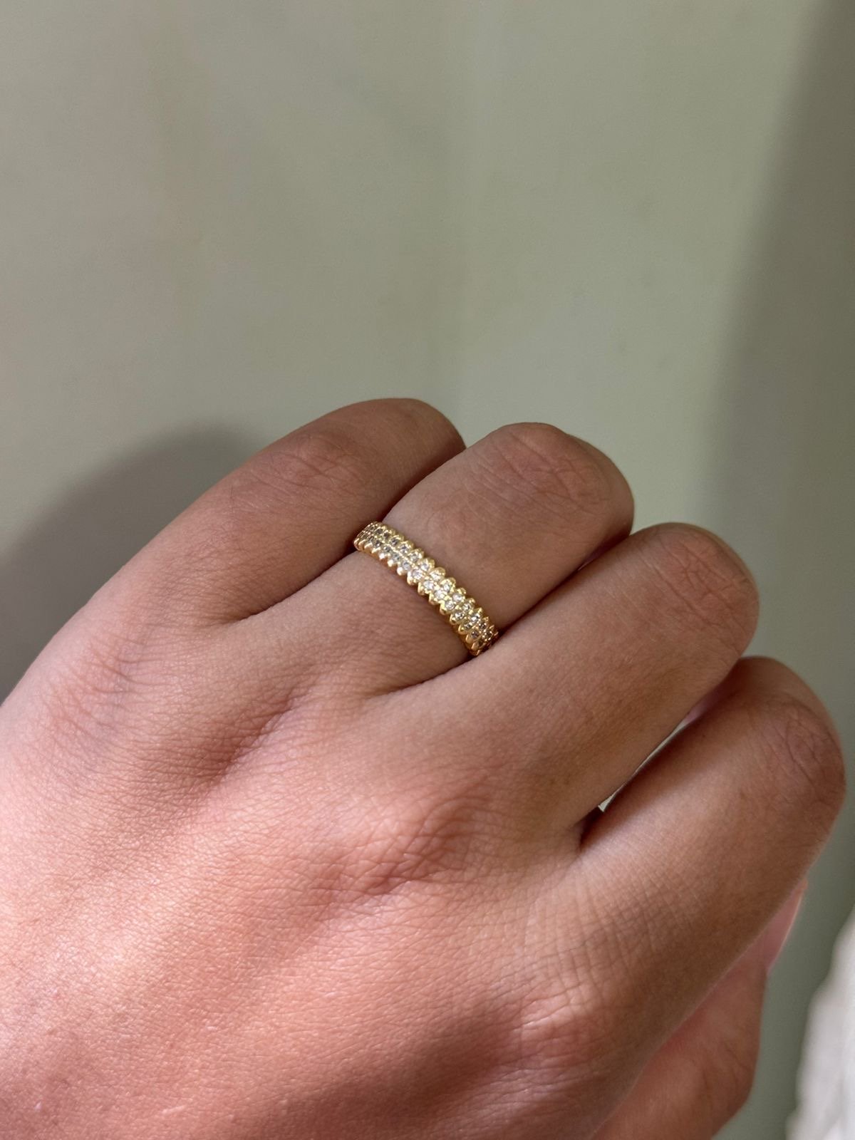 Anel Aparador de Aliança com Duas Fileiras em Banho de Ouro