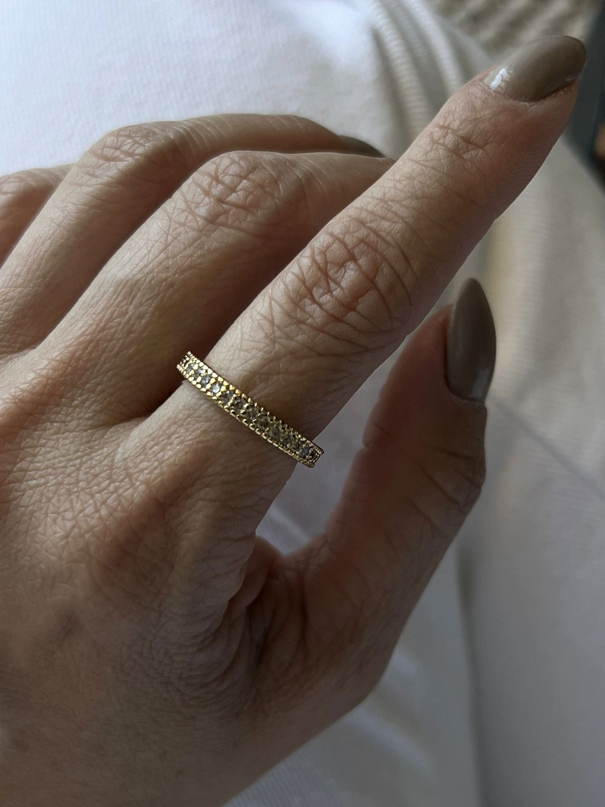 Anel Aparador de Aliança com Zircônia Cristal em Banho de Ouro