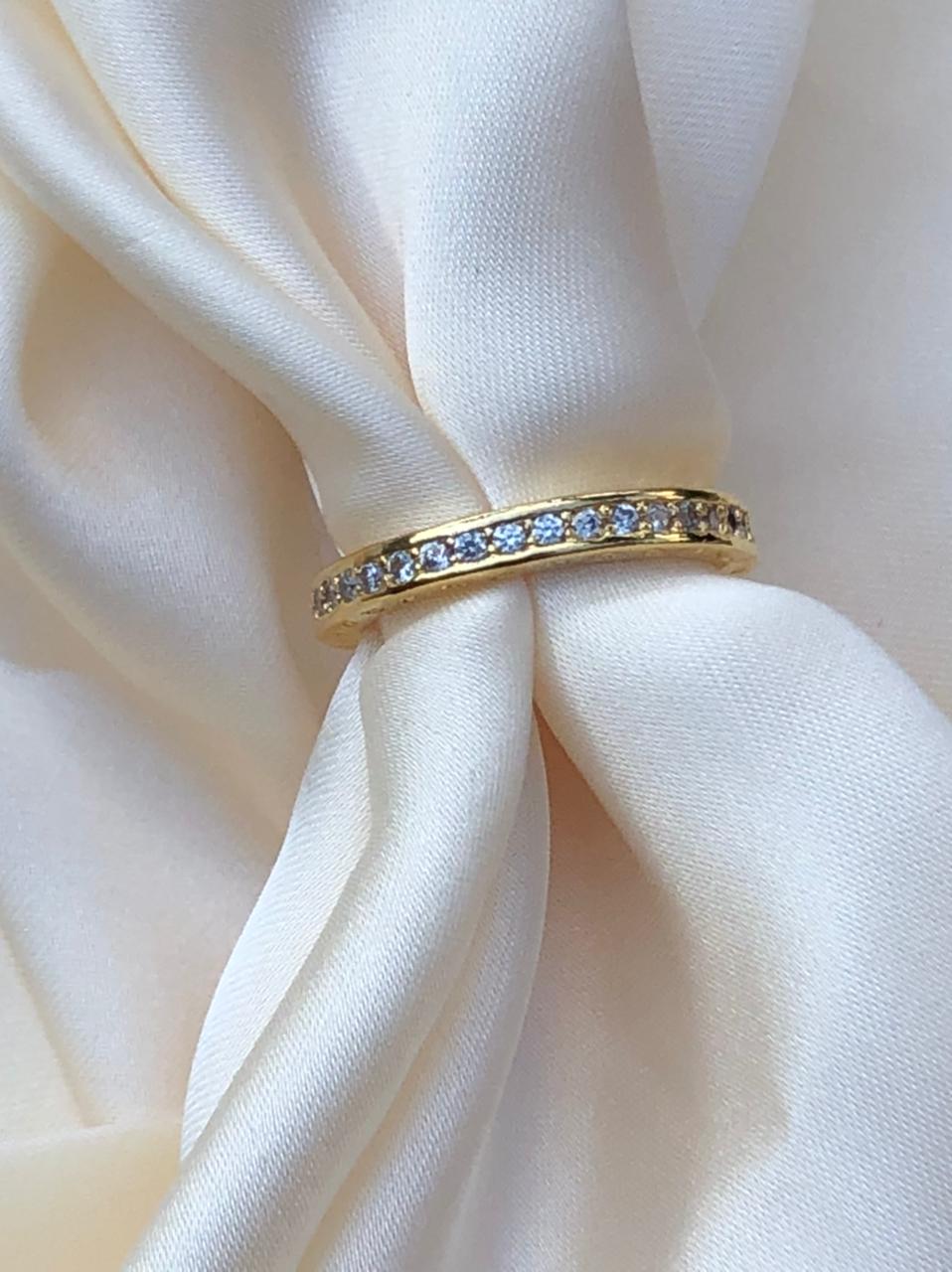 Anel Aparador de Aliança Roliço Inspired em Banho de Ouro