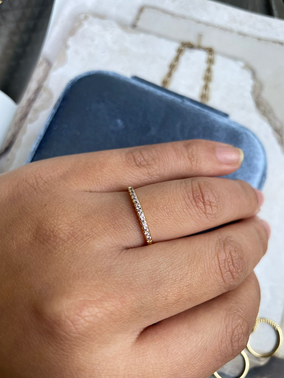 Anel Aparador de Aliança Rosa Claro em Banho de Ouro