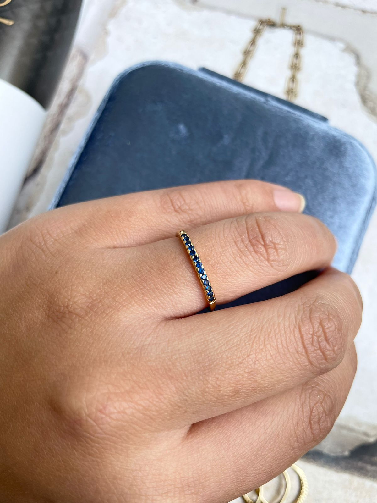 Anel Aparador de Aliança Zircônia Azul em Banho de Ouro