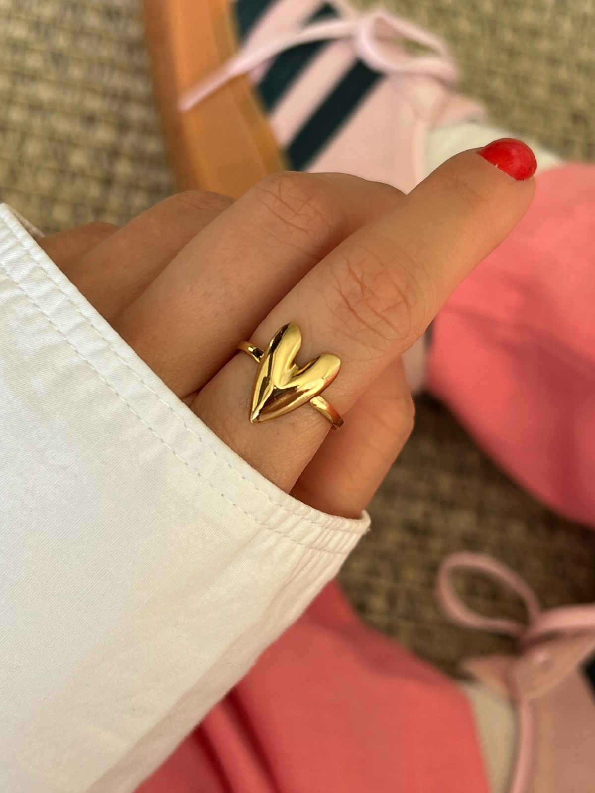 Anel com Coração Liso em Banho de Ouro