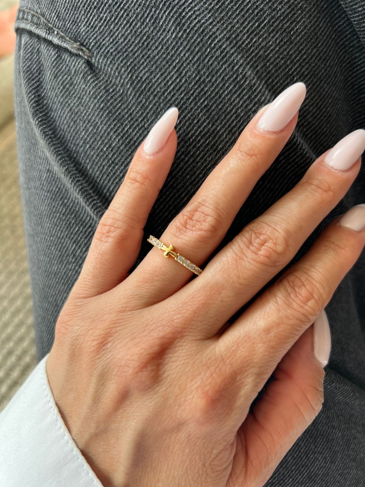 Anel com Cruz em Banho de Ouro