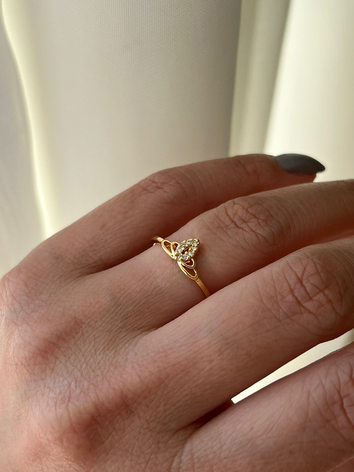 Anel com Mini Coroa em Banho de Ouro