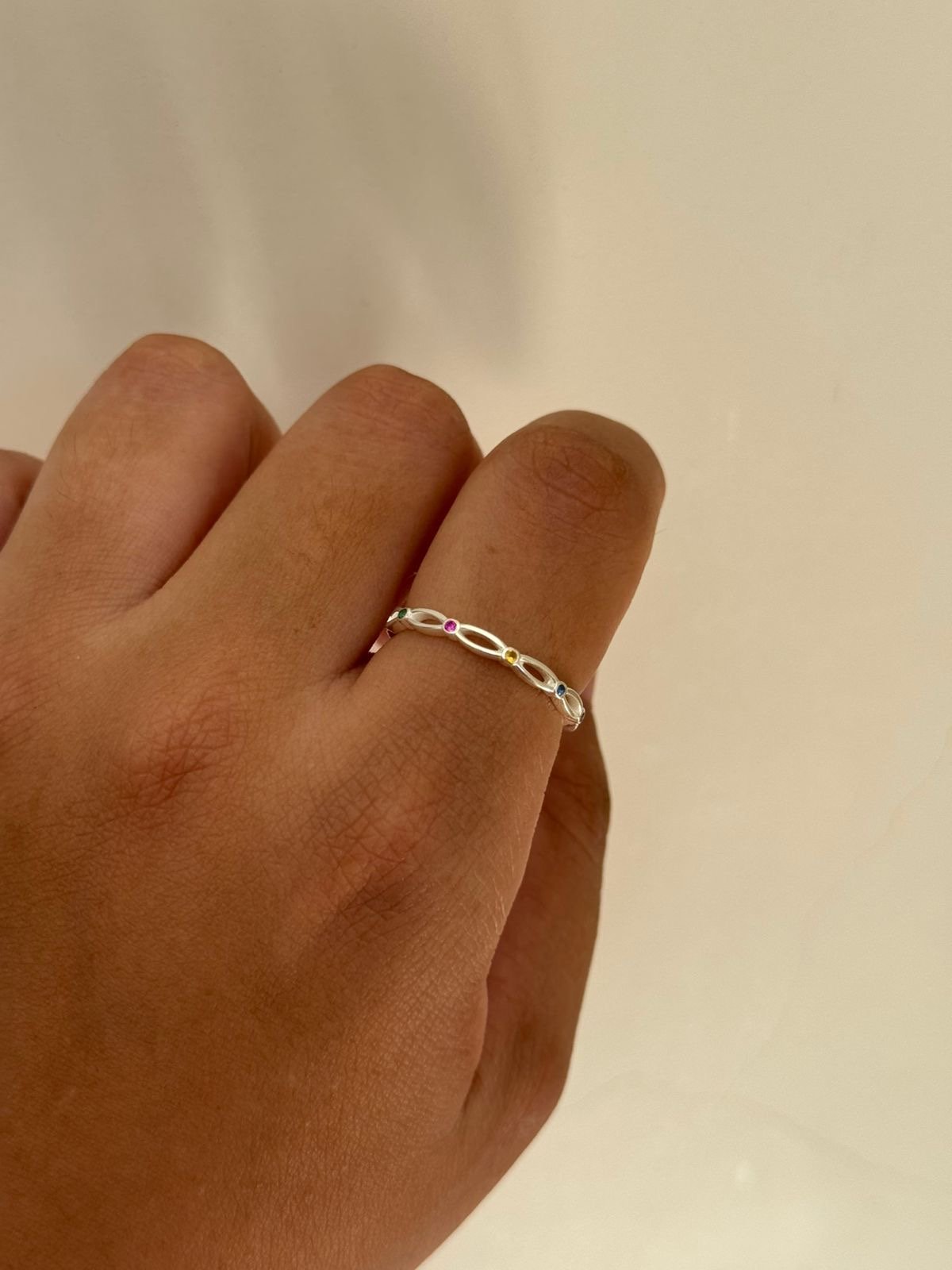Anel com Zircônia Colorida em Prata 950