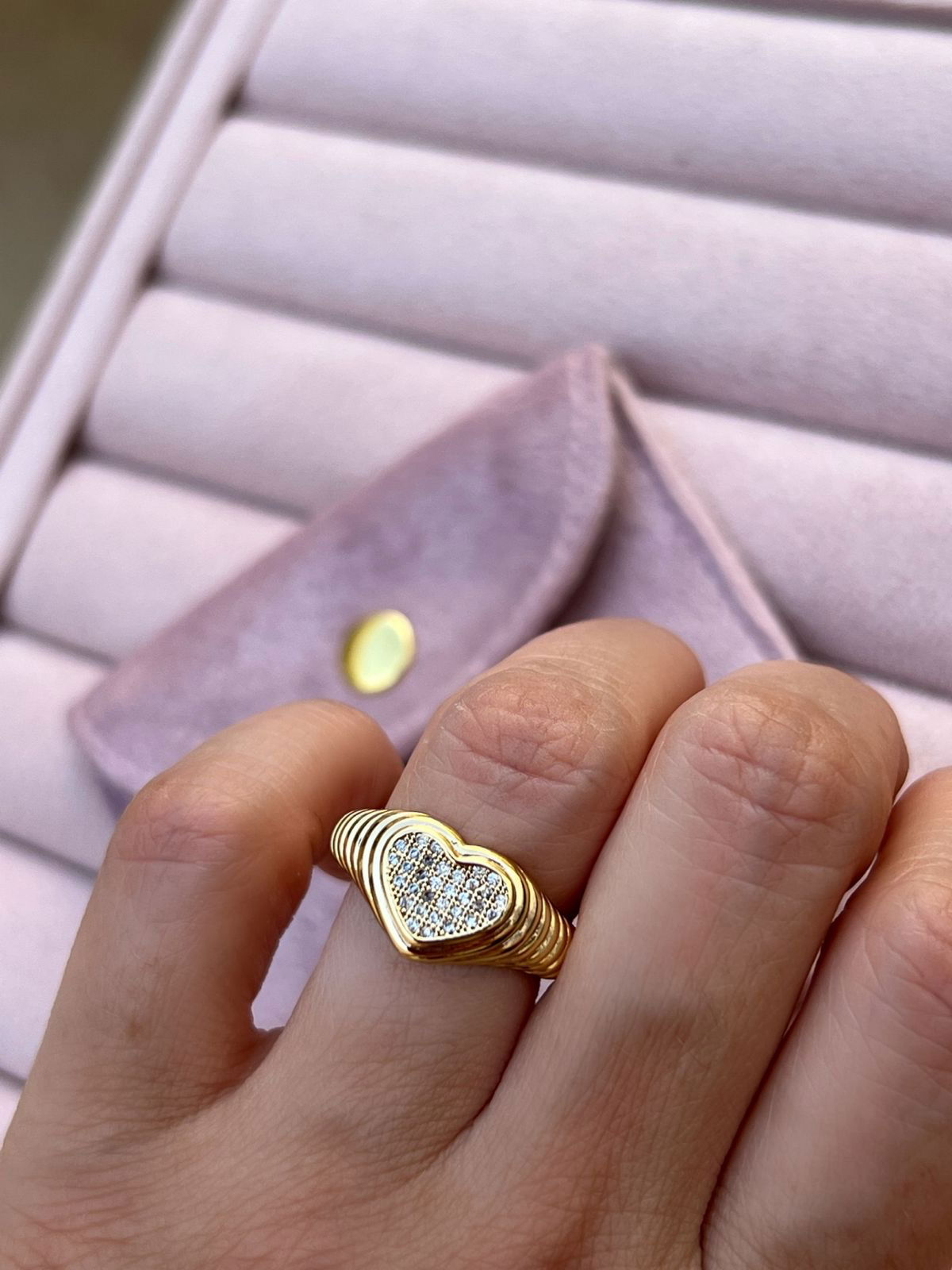 Anel Coração com Micro Zircônia em Banho de Ouro