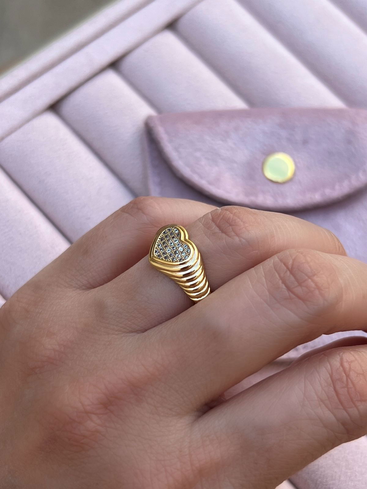 Anel Coração com Micro Zircônia em Banho de Ouro