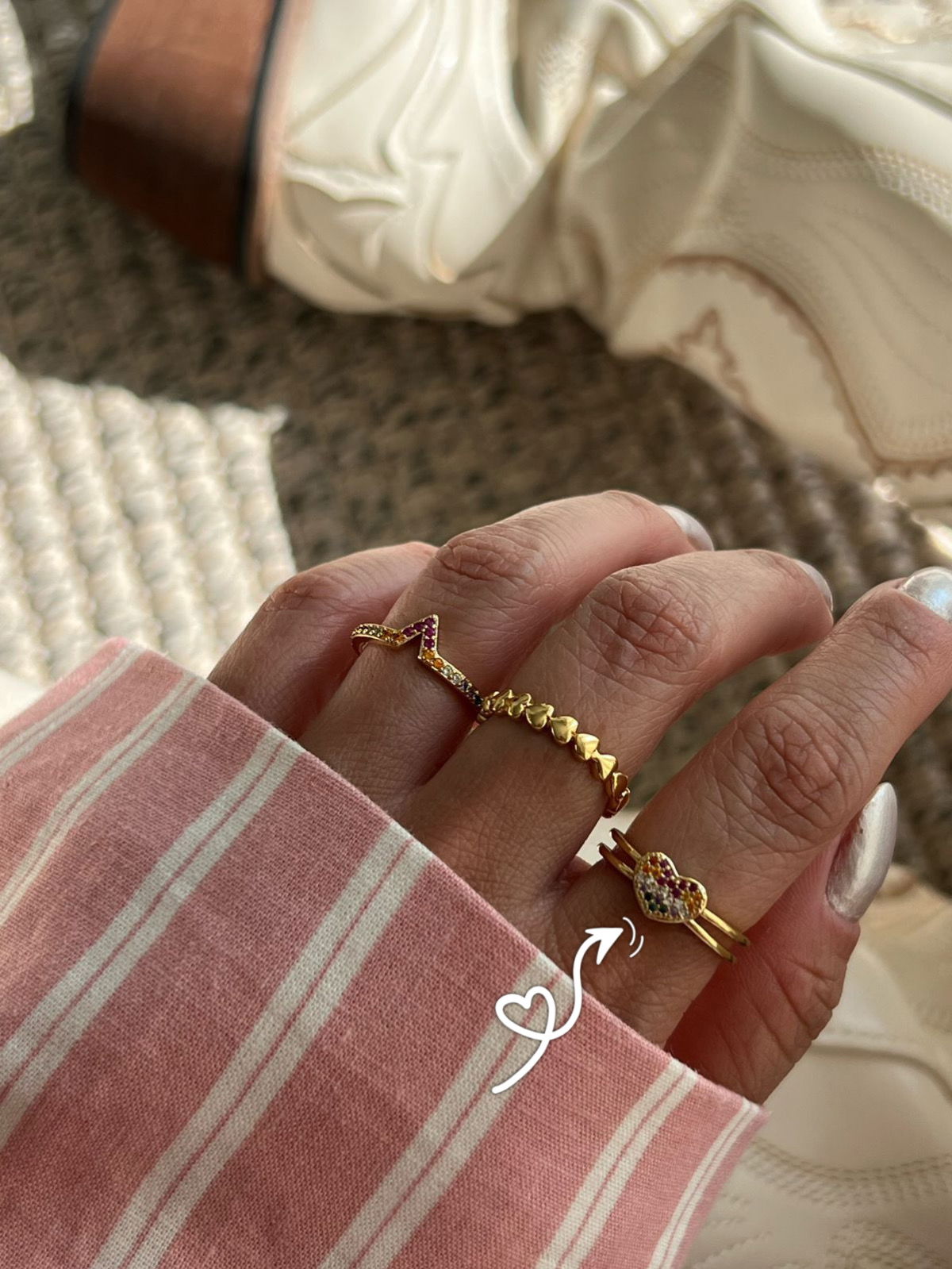 Anel Coração com Zircônia Colorida em Banho de Ouro