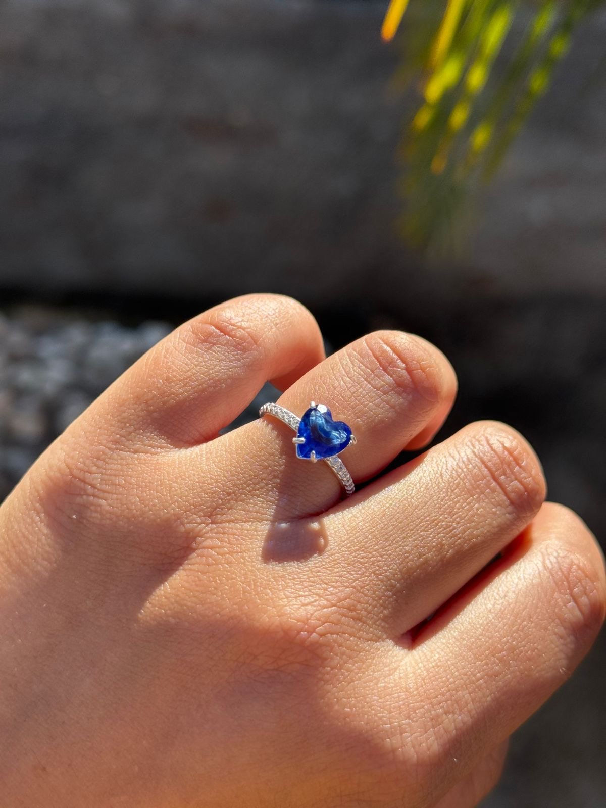 Anel Coração com Zircônia Cristal e Azul em Prata 950