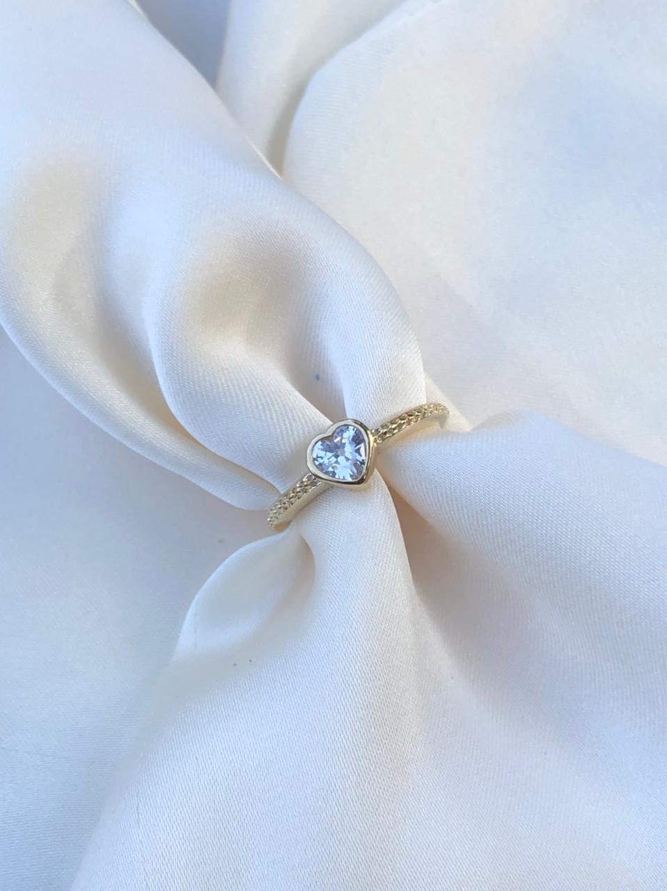 Anel Coração Inspired em Banho de Ouro