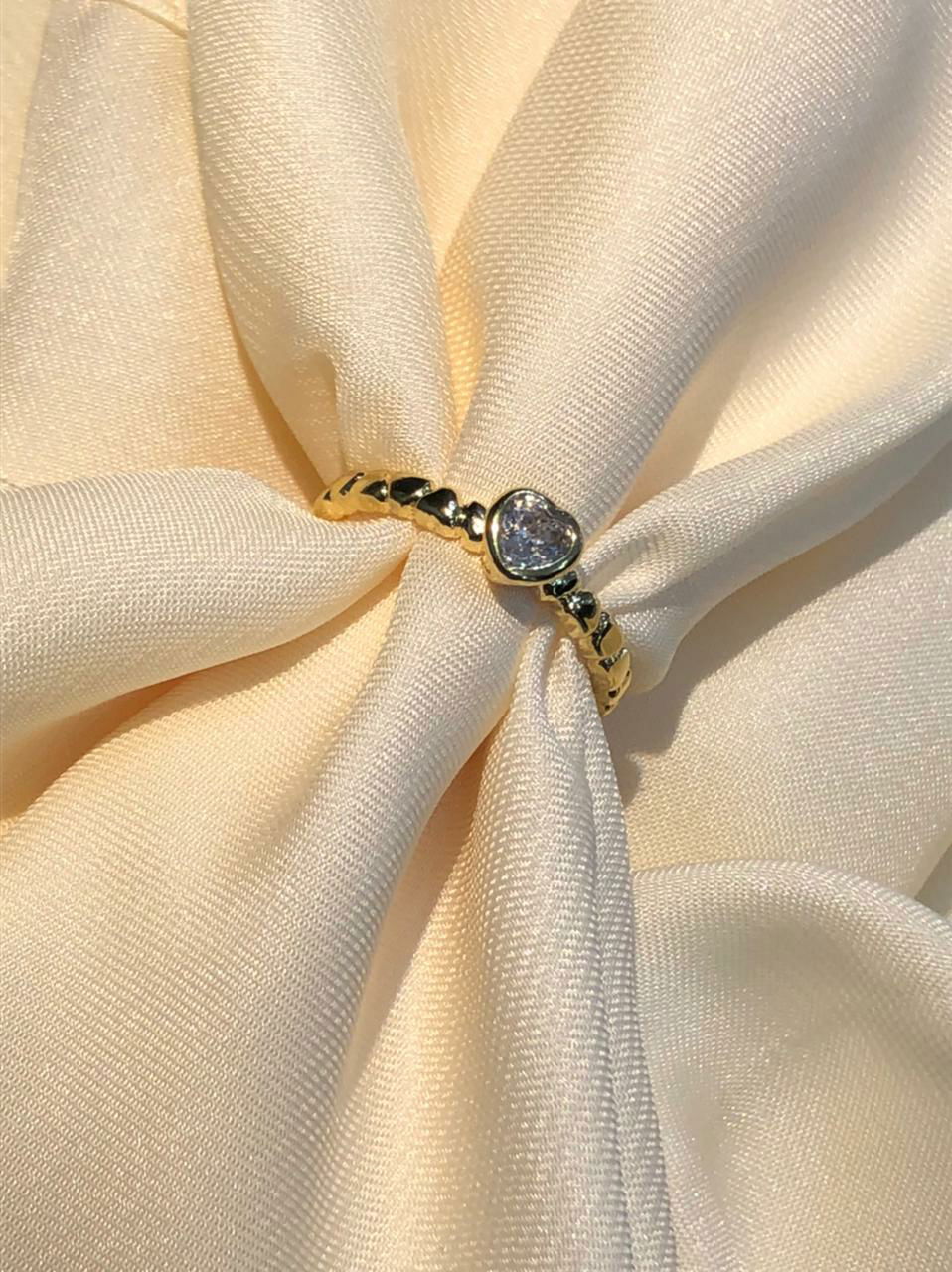 Anel Coração Inspired em Banho de Ouro