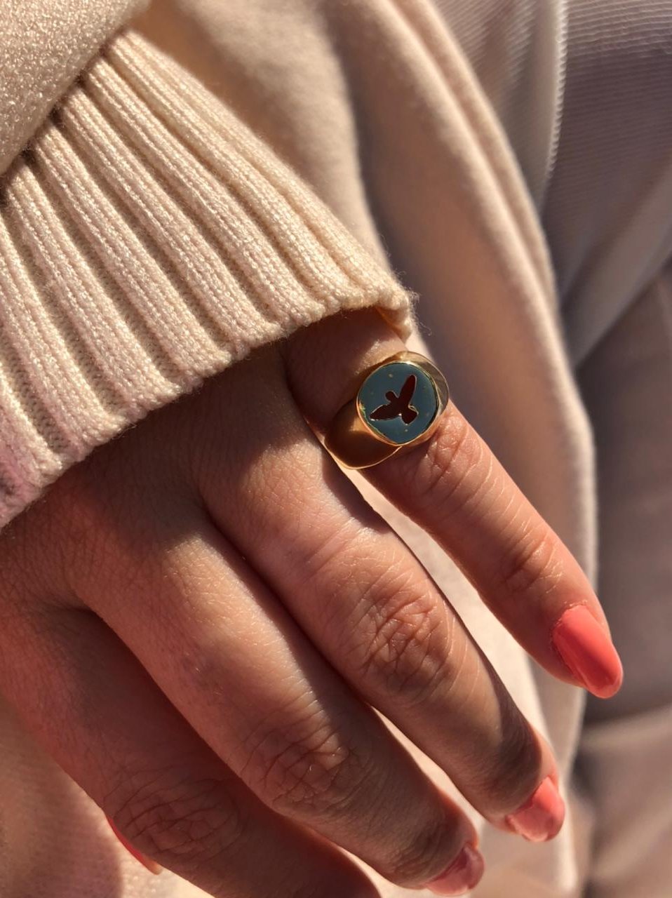 Anel Dedinho Regulável Espírito Santo em Banho de Ouro