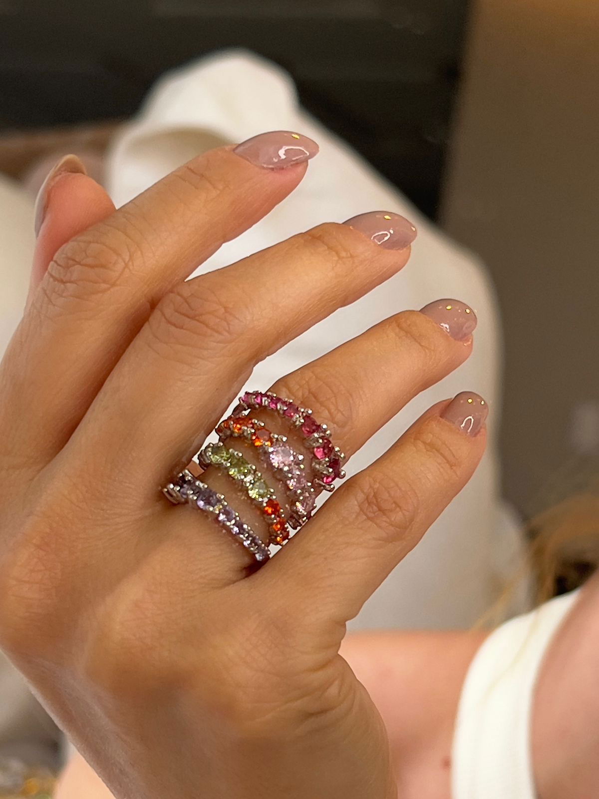 Anel Espiral com Zircônia Colorida em Banho de Ródio Branco