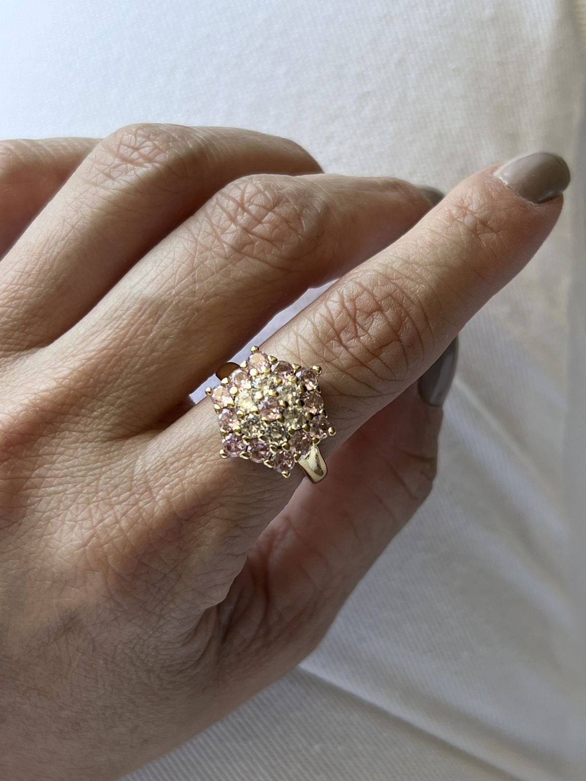 Anel Flor com Zircônia Rosa Claro e Cristal em Banho de Ouro