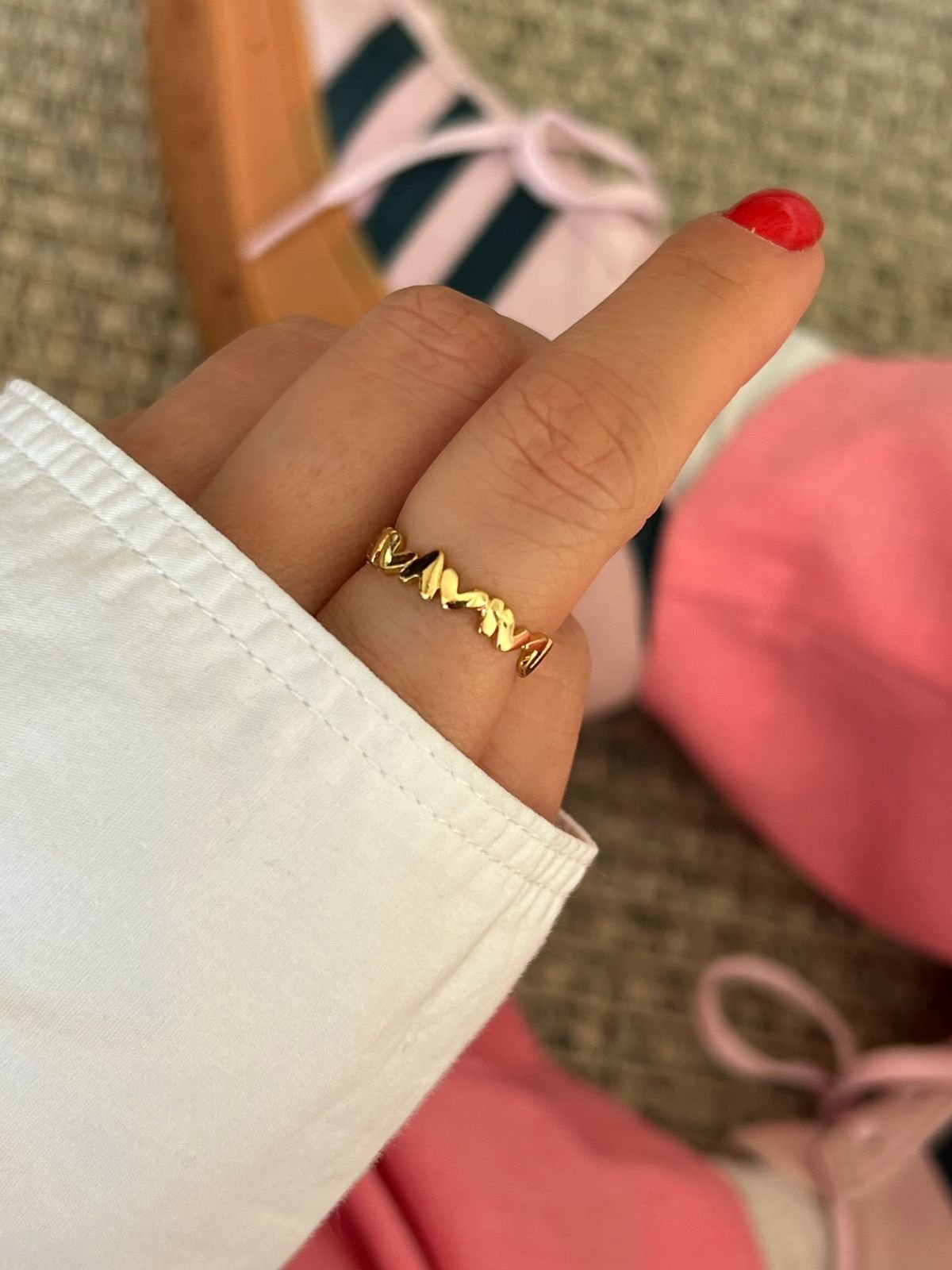 Anel Inspired com Corações em Banho de Ouro