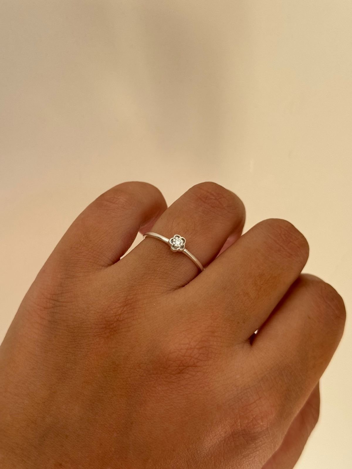 Anel Mini Flor com Zircônia em Prata 950
