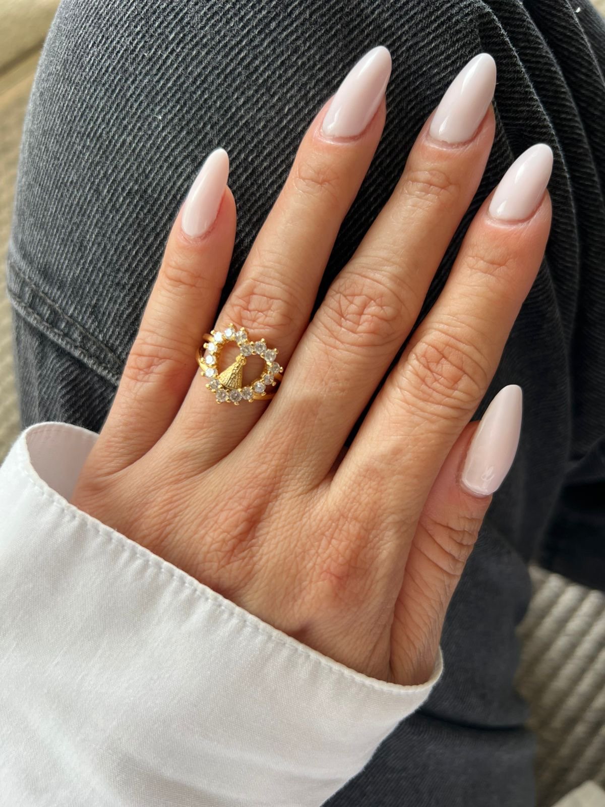 Anel Nossa Senhora Aparecida com Zircônia Cristal em Banho de Ouro