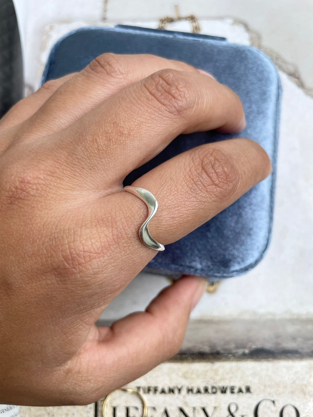 Anel Ondulado Liso em Banho de Prata