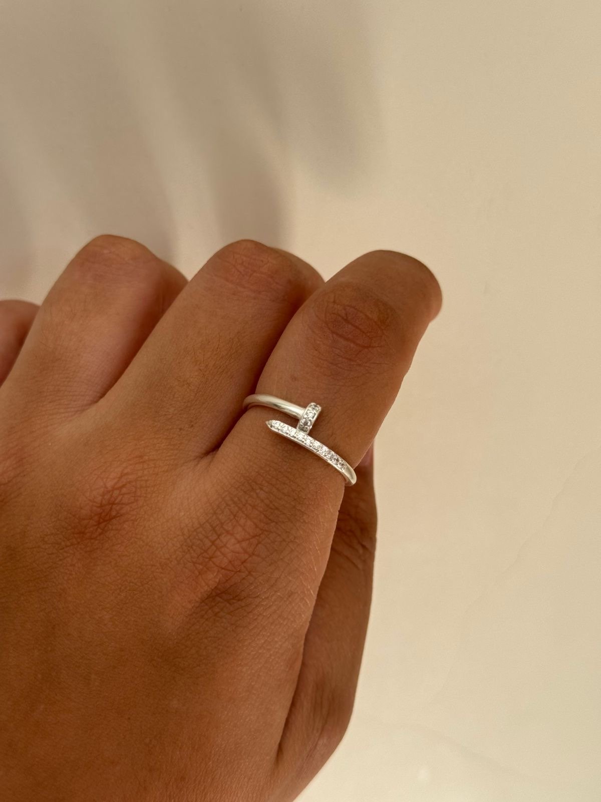 Anel Prego com Zircônia Cristal em Prata 950