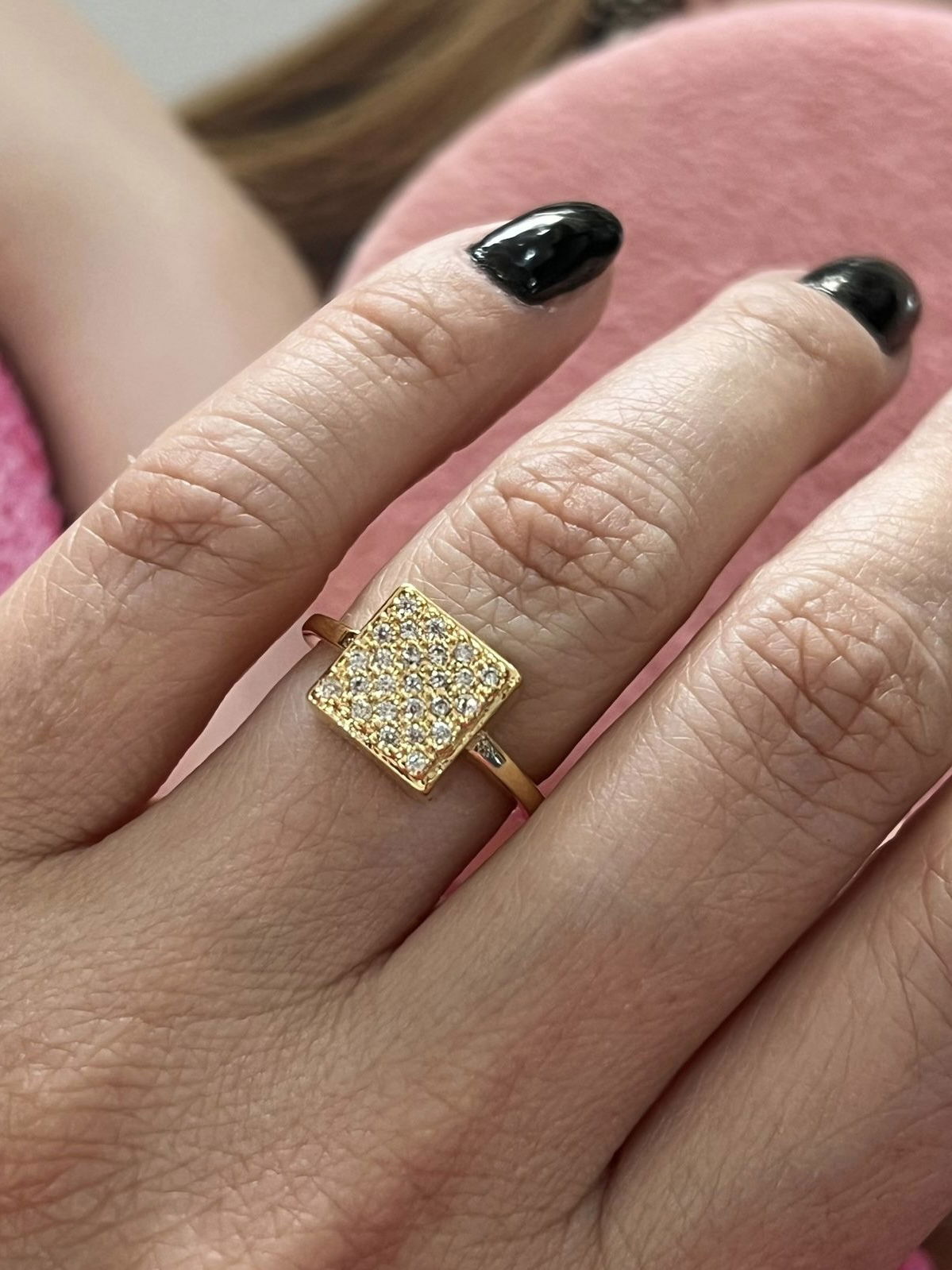 Anel Quadrado com Micro Zircônia em Banho de Ouro