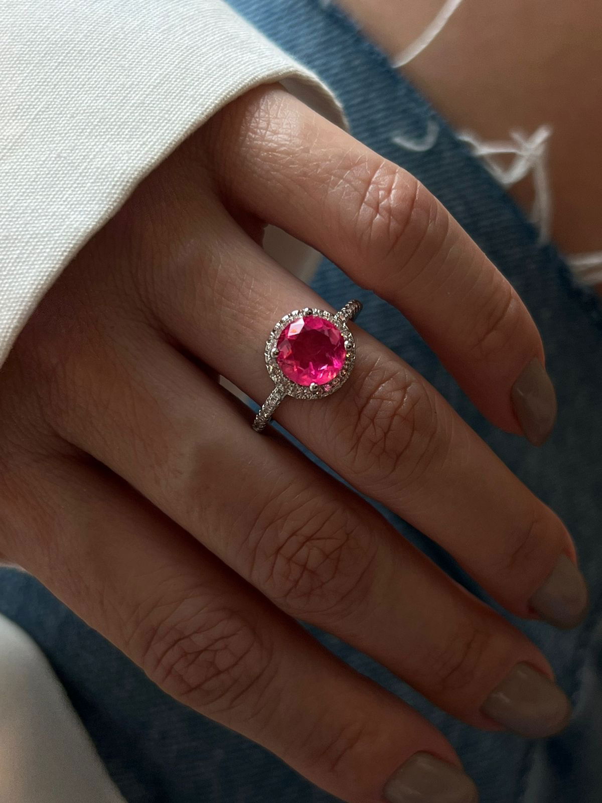 Anel Redondo com Zircônia Cristal e Fusion Turmalina Rosa em Banho de Ródio Branco