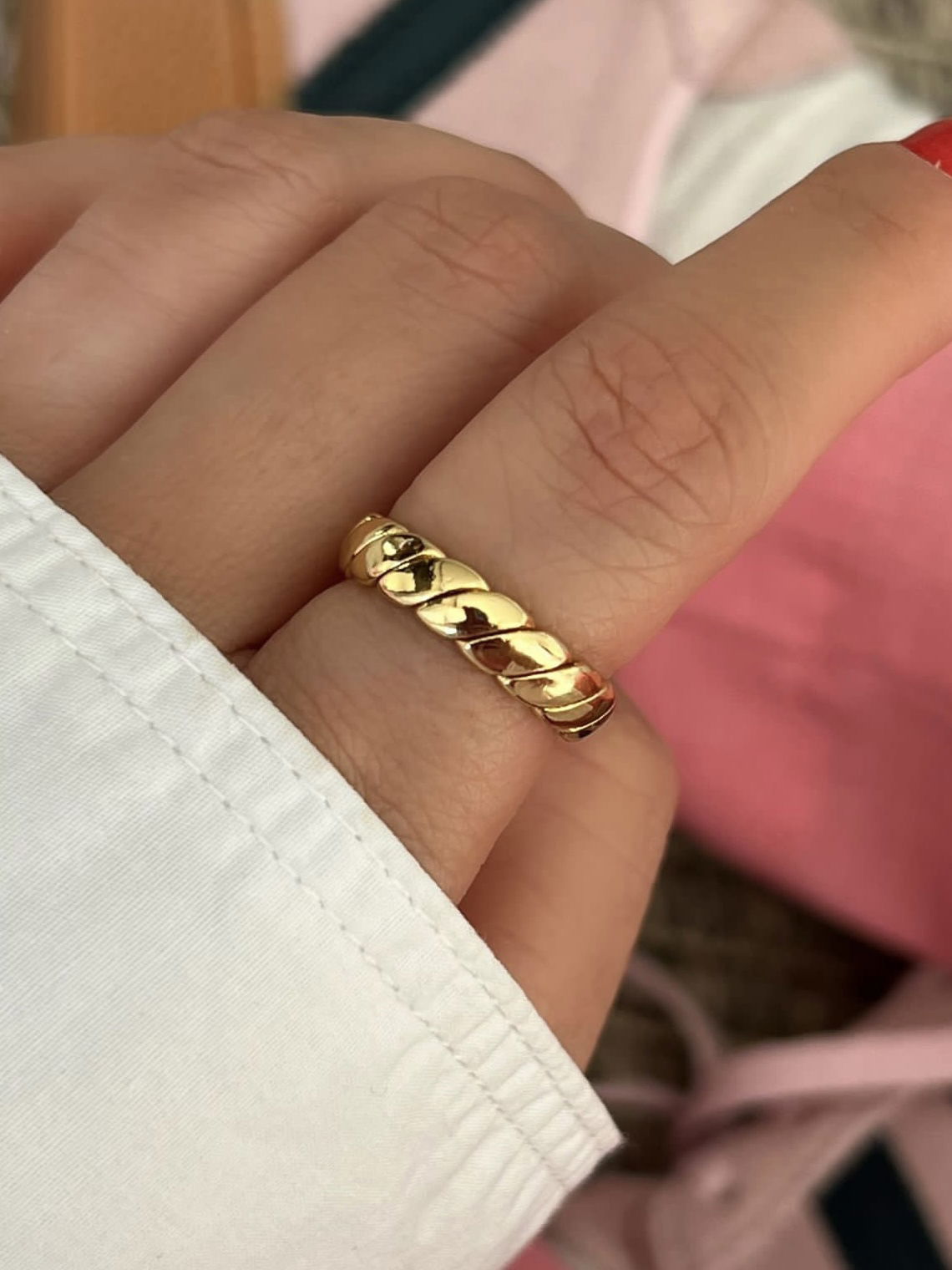 Anel Regulável Croissant Achatado em Banho de Ouro