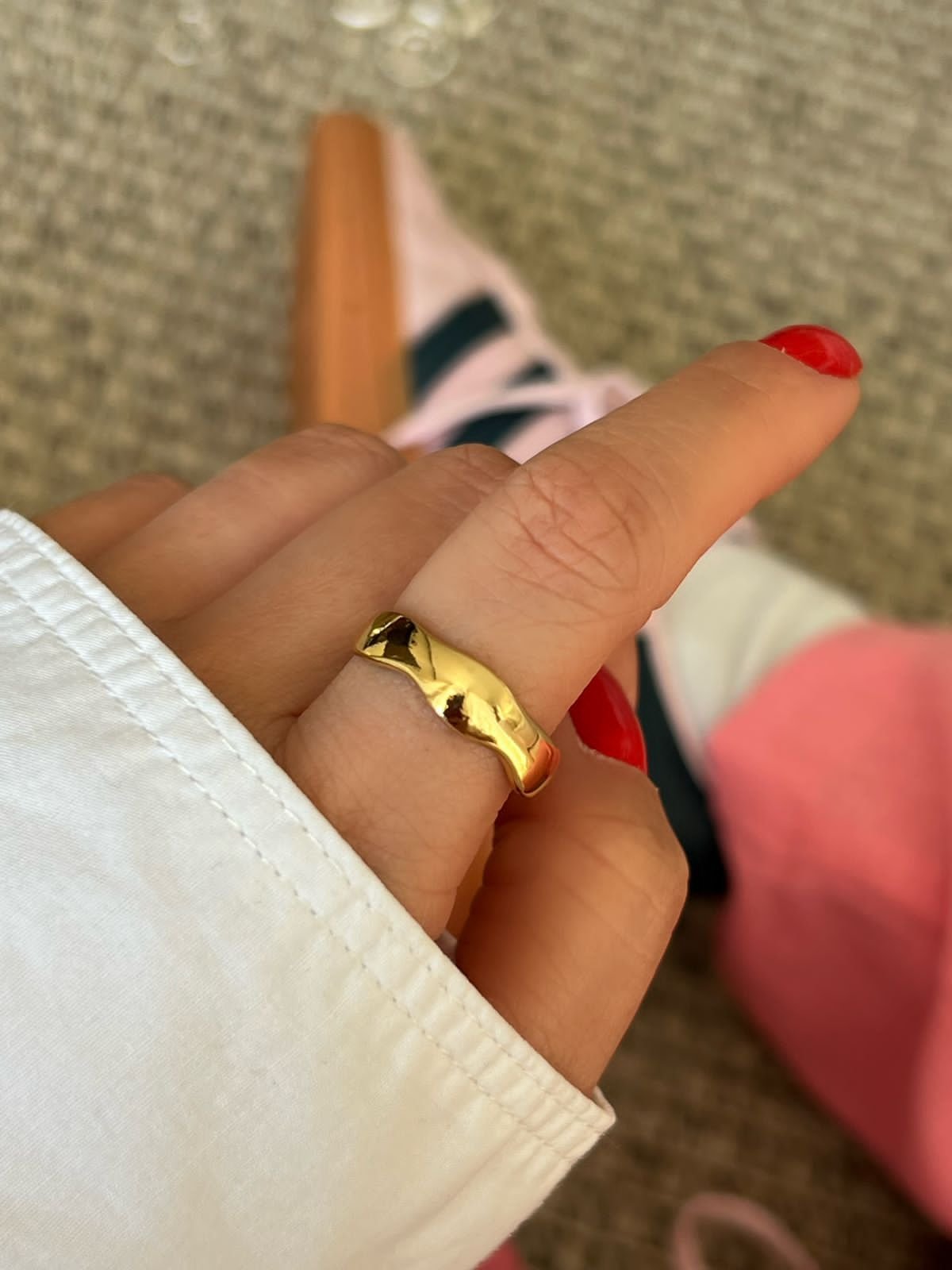 Anel Regulável Ondulado Grosso em Banho de Ouro