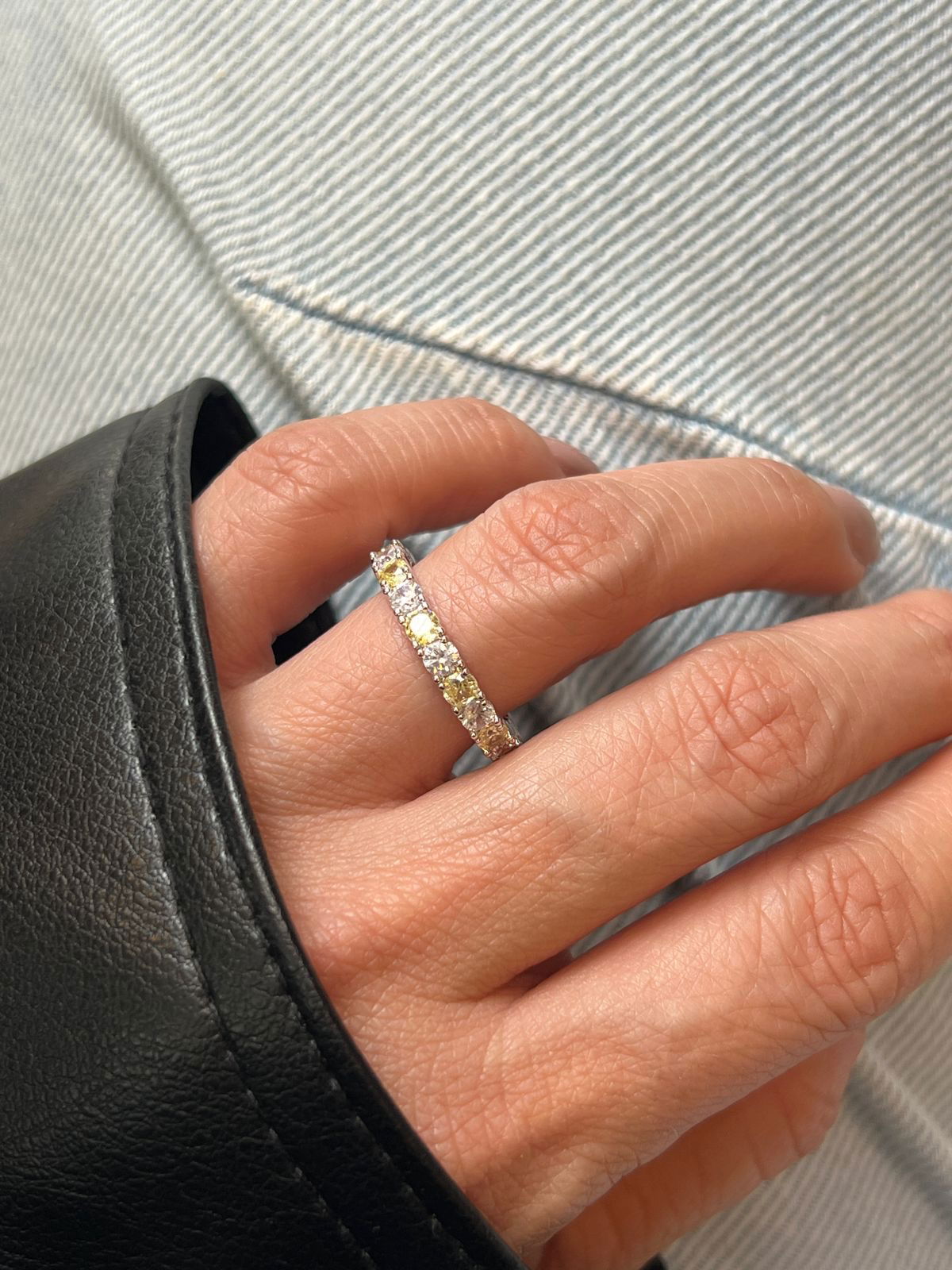 Anel Roliço com Zircônia Mista Cristal e Citrino em Banho de Ródio Branco