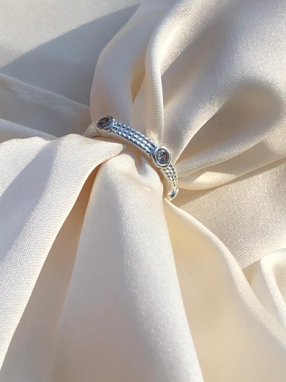 Anel Roliço Inspired em Banho de Ouro