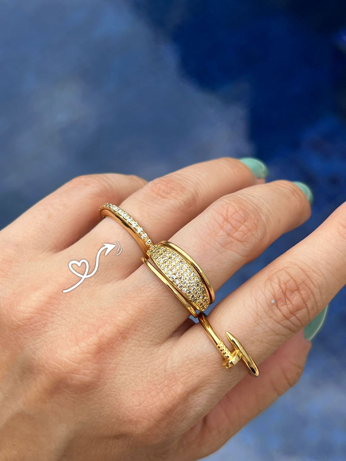 Anel Roliço todo com Micro Zircônia em Banho de Ouro