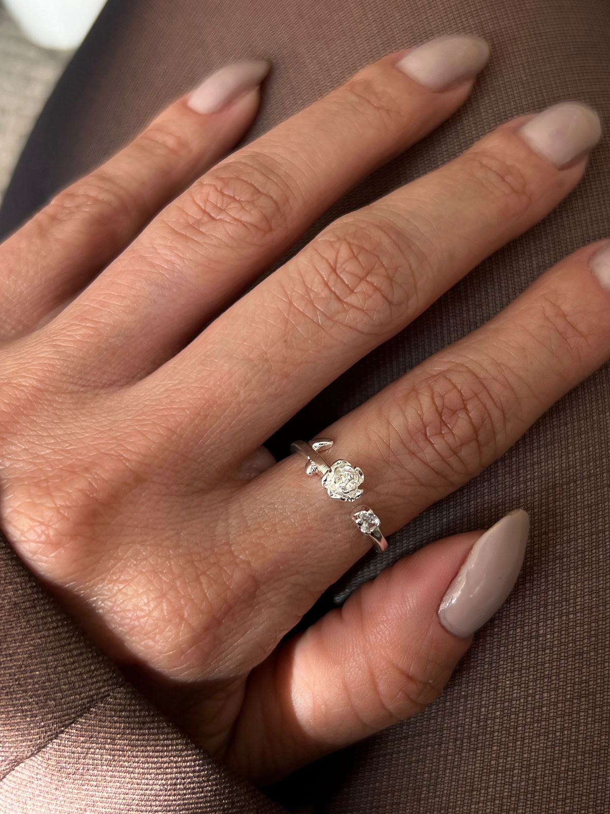 Anel Rosa com Zircônia em Banho de Prata