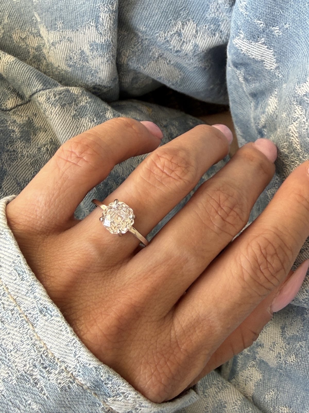Anel “Rose Cut” Zircônia Cristal em Banho de Ródio Branco