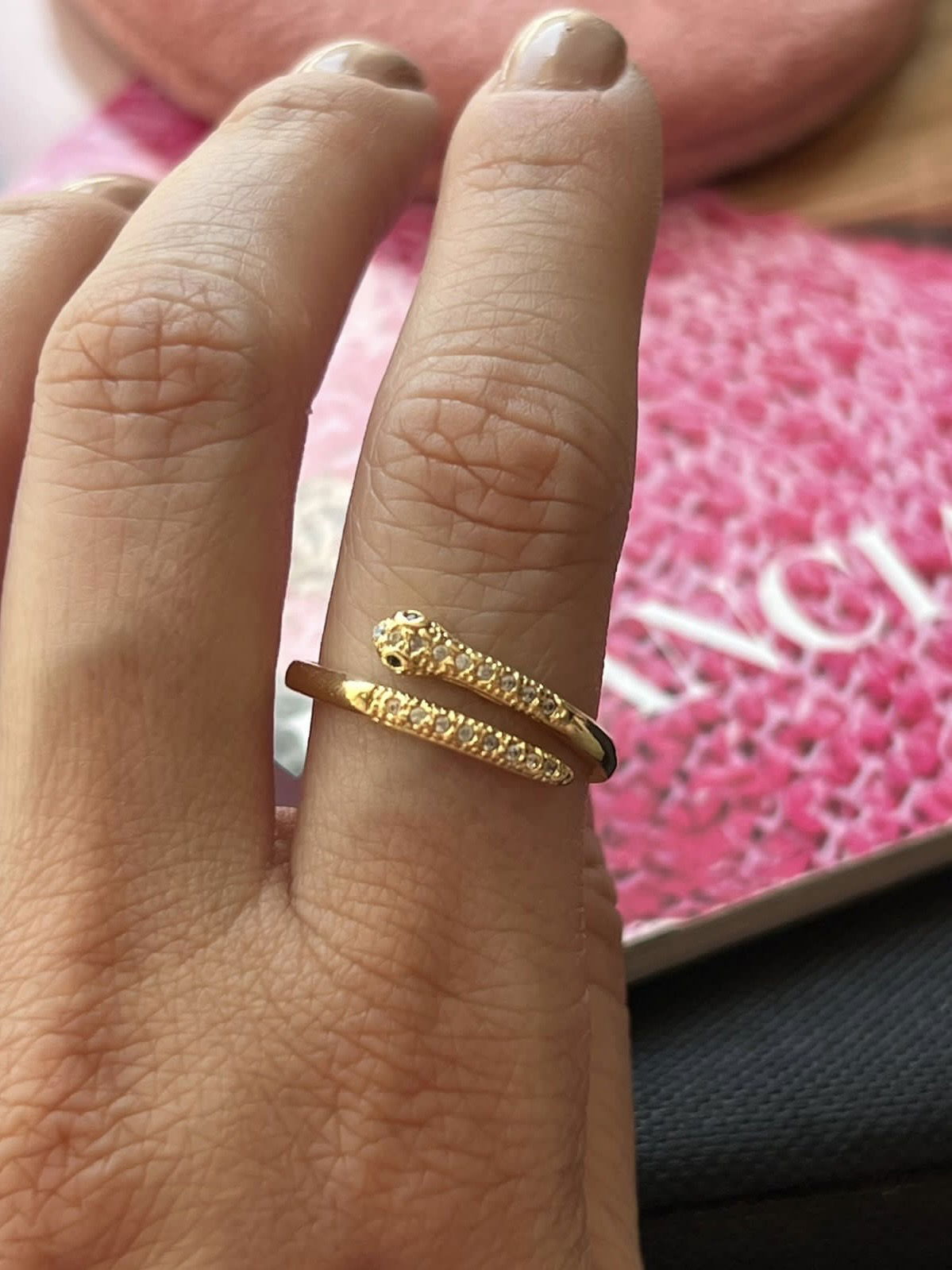 Anel Serpente com Olho Verde em Banho de Ouro