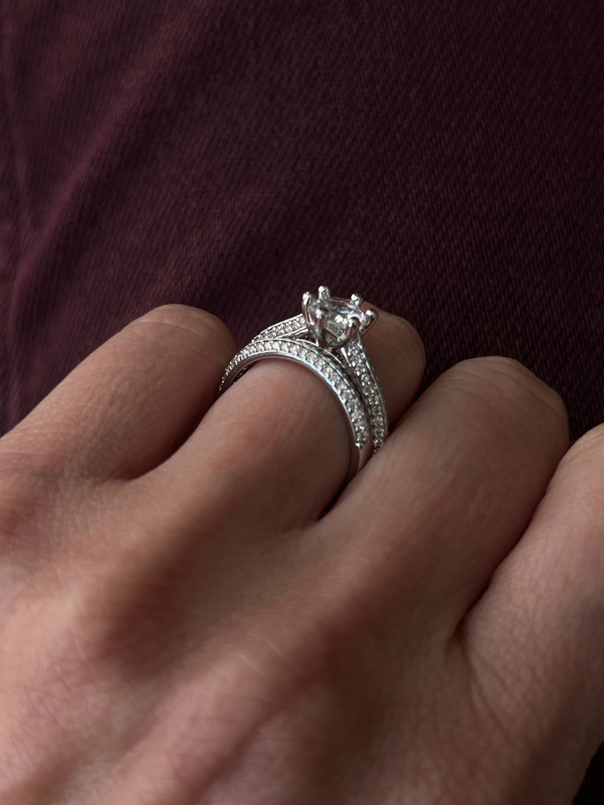 Anel Solitário 6mm + Aparador com Zircônia Cristal em Banho de Ródio Branco