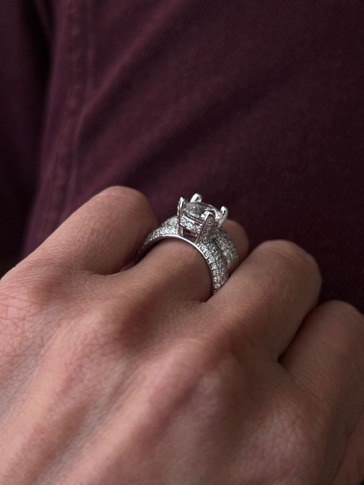 Anel Solitário 8mm + Aparador de Aliança com Zircônia Cristal em Banho de Ródio Branco