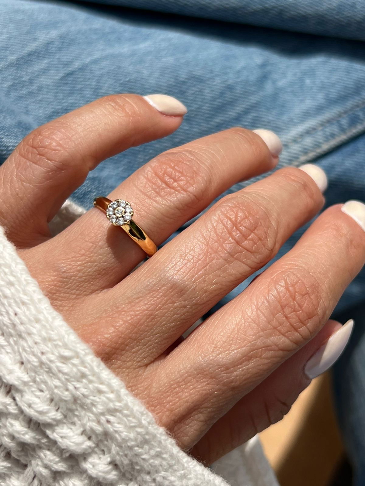 Anel Sólitario Chuveirinho com Zircônia Cristal em Banho de Ouro