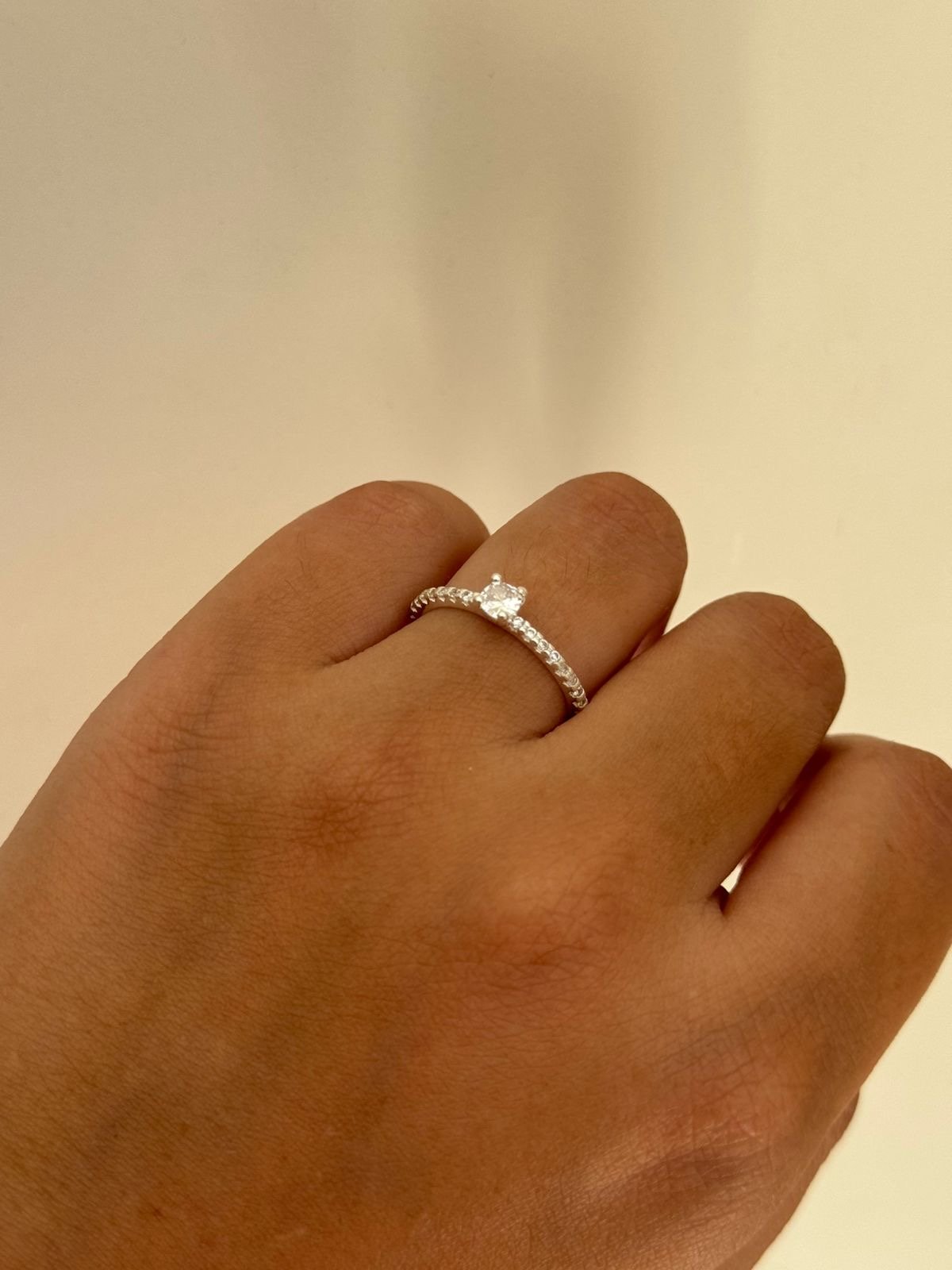 Anel Solitário com Zircônia Cristal em Prata 950