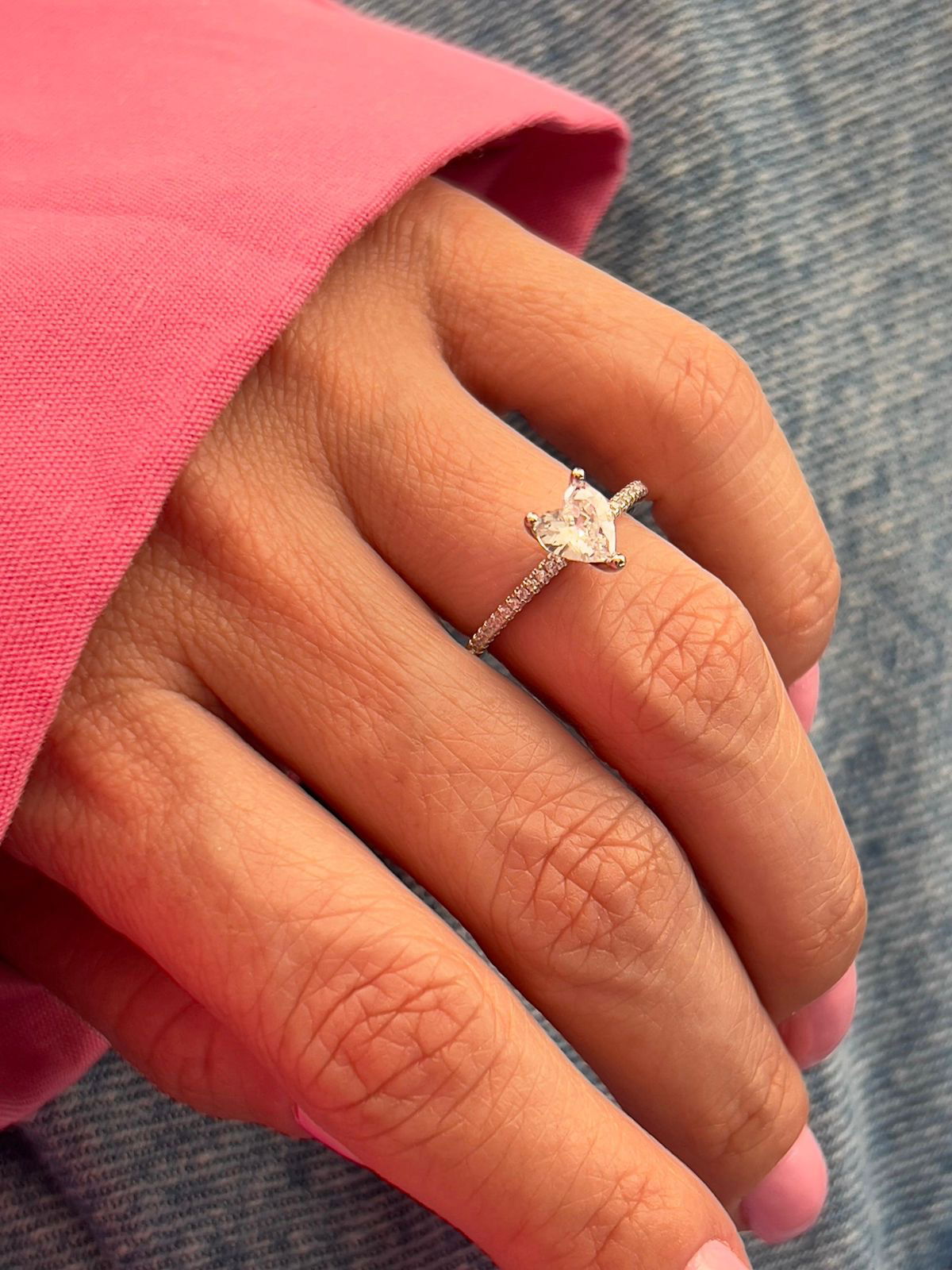 Anel Solitário Coração Zircônia Cristal em Banho de Ródio Branco