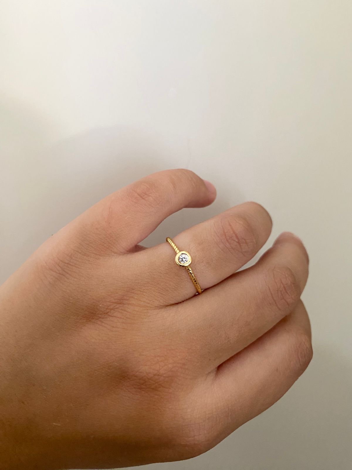 Anel Solitário Cordinha em Banho de Ouro