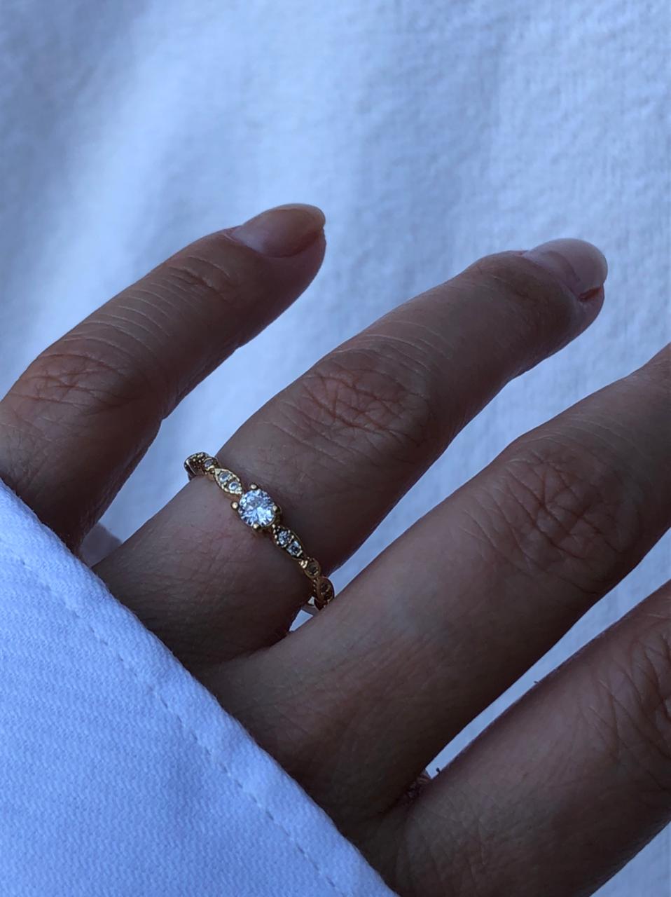 Anel Solitário em Banho de Ouro