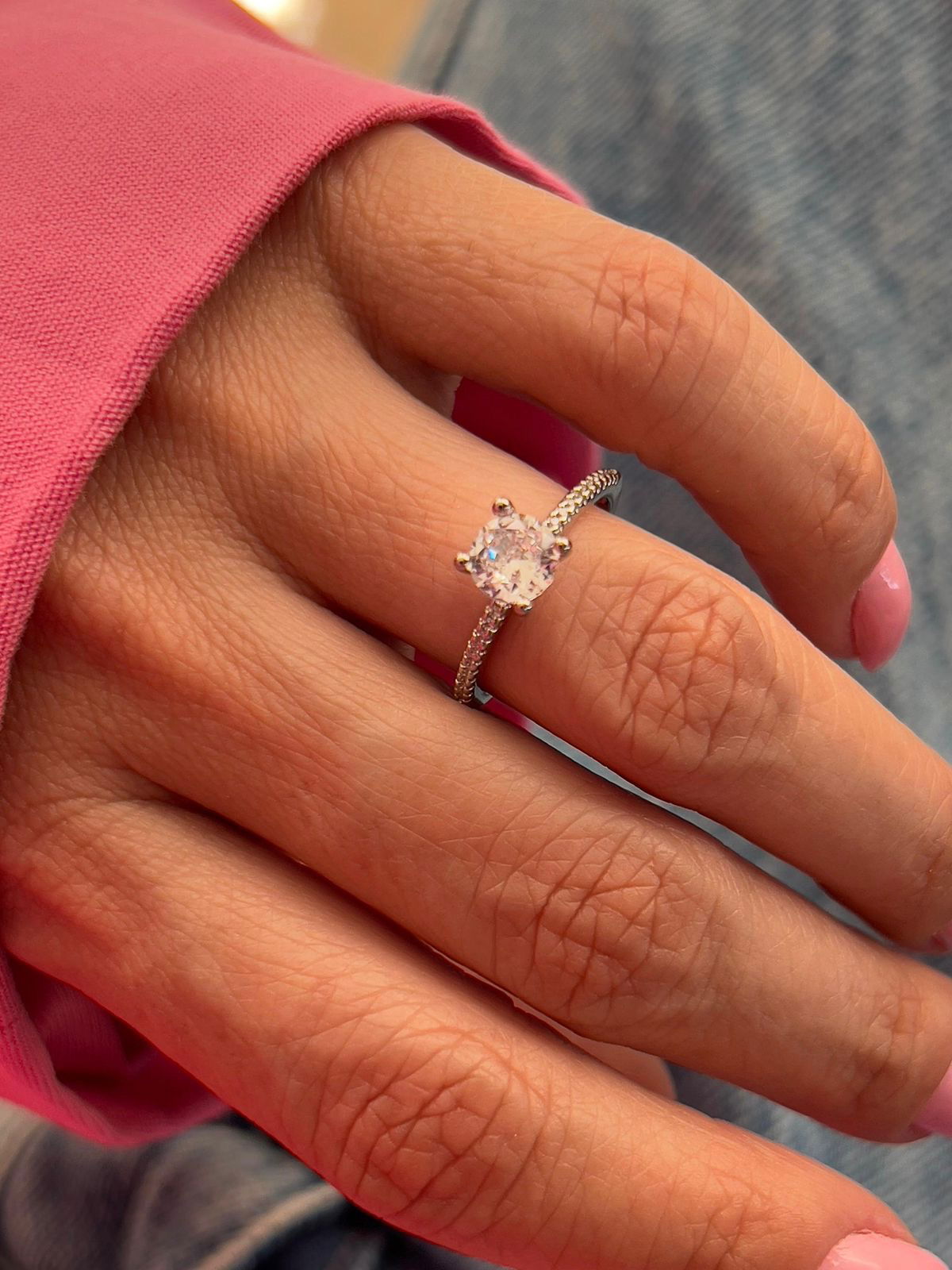 Anel Solitário Zircônia Cristal 6mm em Banho de Ródio Branco