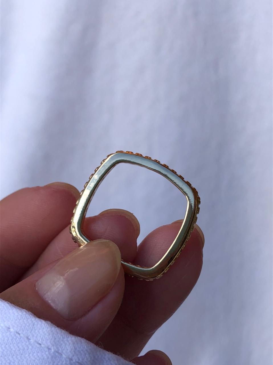 Anel Todo Quadrado com Micro Zircônia em Banho de Ouro