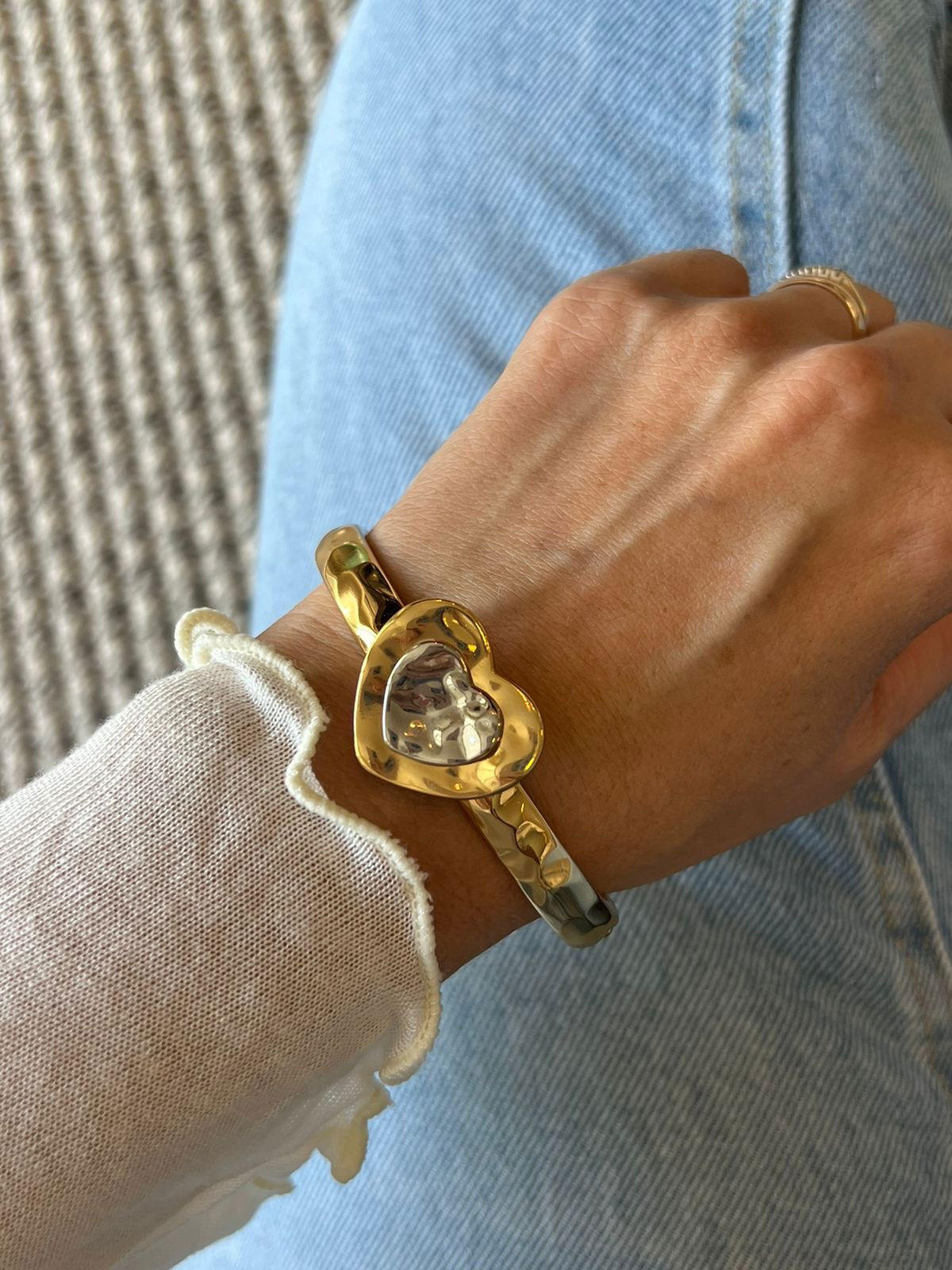 Bracelete com Coração Duo de Banho Ródio Branco + Banho de Ouro