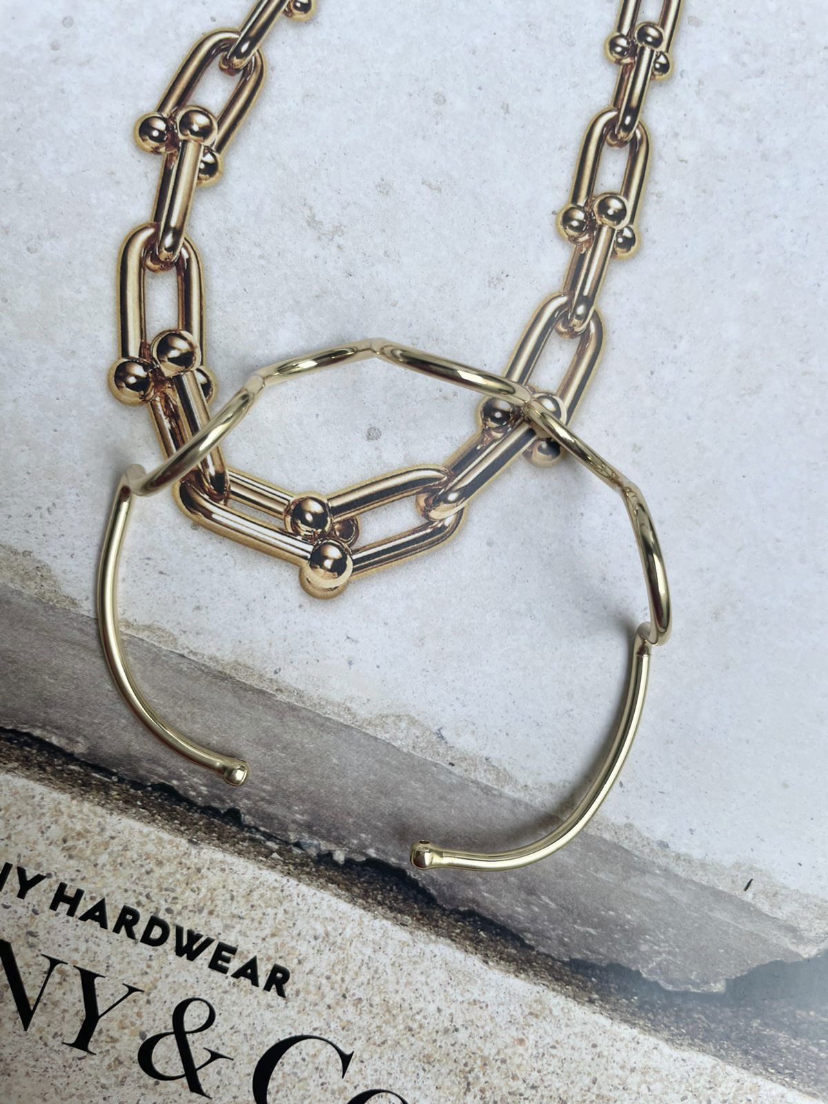 Bracelete com Ondas em Banho de Ouro