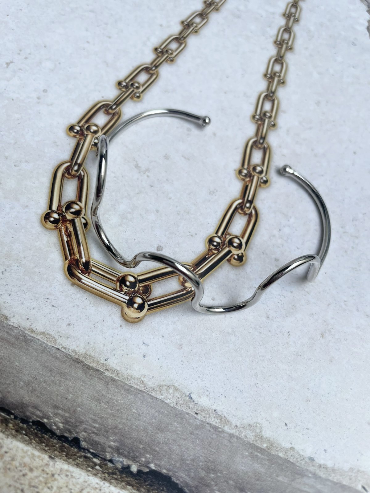 Bracelete com Ondas em Banho de Ródio Branco